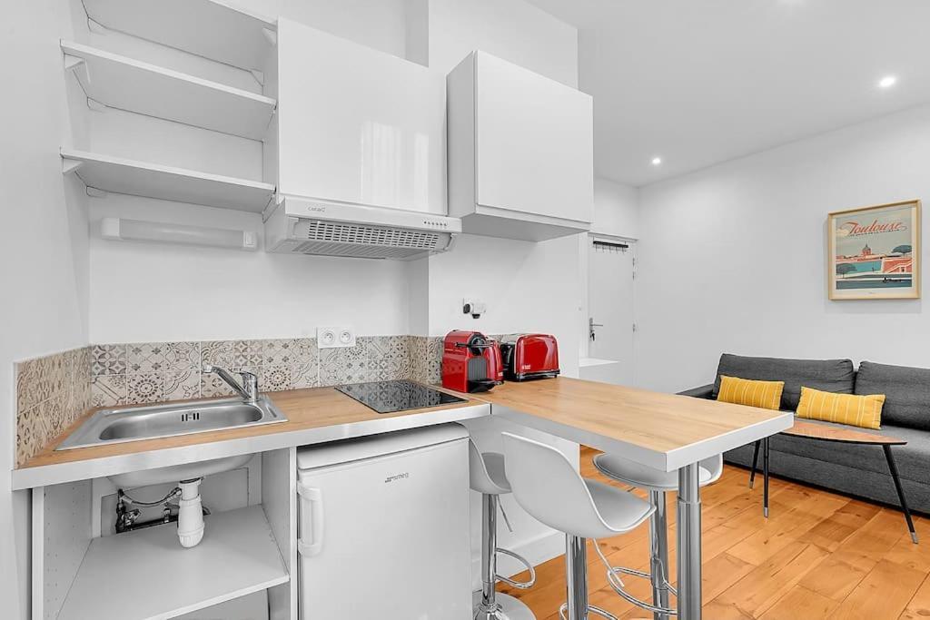 Le Cocon - T2 Cosy Hypercentre Avec Parking Apartment Toulouse Bagian luar foto